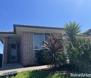 Low Maintenance Home - Photo 4