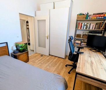 Helle 2-Zimmer Wohnung in zentraler Lage mit Parkplatz - Photo 1