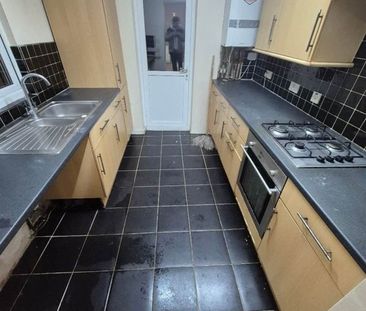 2 Bed Detached House, Willett Road, CR7 - Photo 5