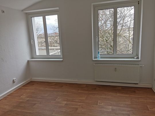 Hübsche Familienwohnung mit 2 Bädern und Balkon - Foto 1