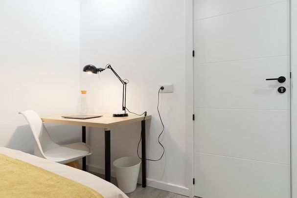 Calle de la Princesa, Madrid, Community of Madrid 28008 - Foto 1