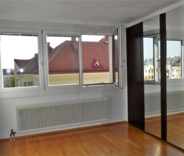 Alszeile in Sicht: 2-Zimmer-Wohnung mit Weitblick im voll sanierten... - Photo 1