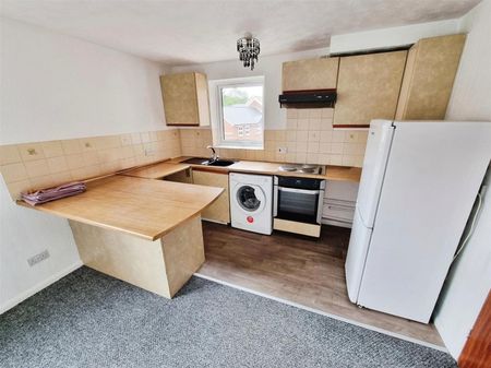 1 Bedroom Flat to Rent in Spencer Court, Rushden, Northants, NN10 - Photo 4