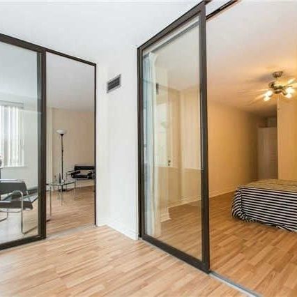 For Lease - 45 Carlton Street Unit# 514, Toronto, Ontario - Photo 1