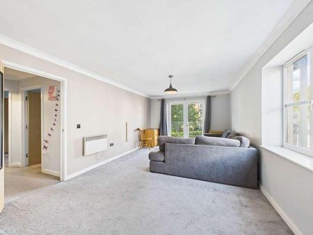 Viridian Square, Aylesbury, HP21 - Photo 2