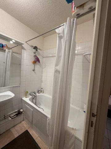 Location Appartement 2 pièces 52m² NICE 06300 - Photo 2