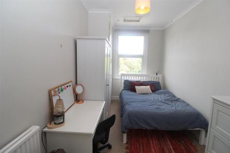 4 bedroom house to rent - Photo 4