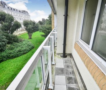 1 bedroom retirement property to rent - Photo 4