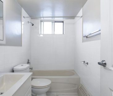 For Lease - 30 Speers Road Unit# 1205, Oakville, Ontario - Photo 6