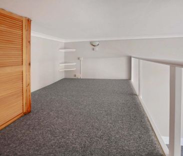 Studio to rent - Photo 6