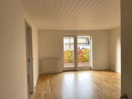 Dejlig 2-værelses lejlighed i skønne områder - Foto 3