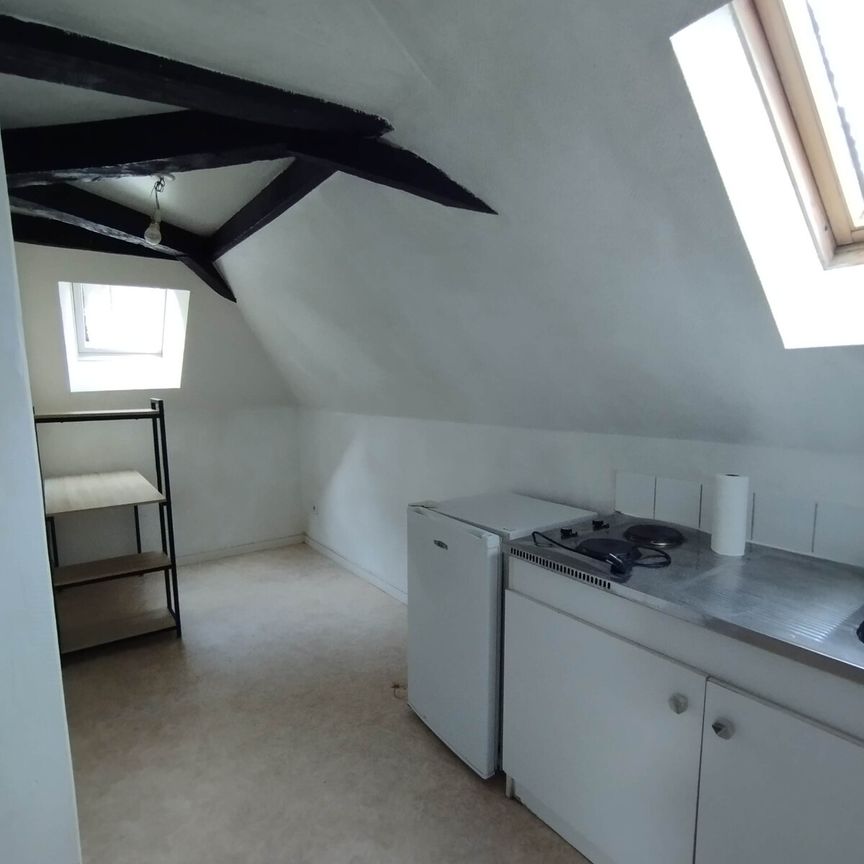 Appartement - 2 pièces - 17 m² - Laval - Photo 1