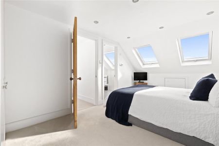 3 bedroom apartment to rent - Photo 4