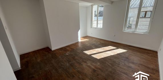 Location Appartement 2 pièces 48m² AVESNES SUR HELPE 59440 - Photo 2