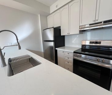 For Lease - 2435 Greenwich Drive Unit# 54, Oakville, Ontario - Photo 3