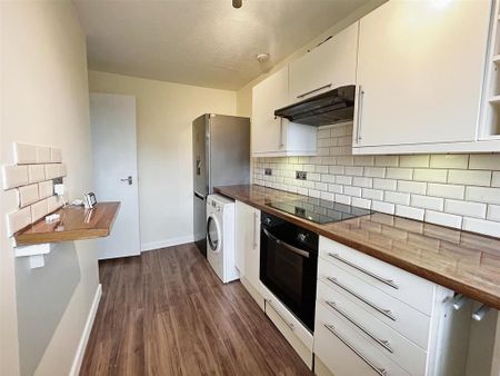 1 bedroom flat to rent - Photo 3