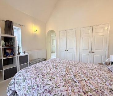 4 bedroom detached house to rent - Photo 5