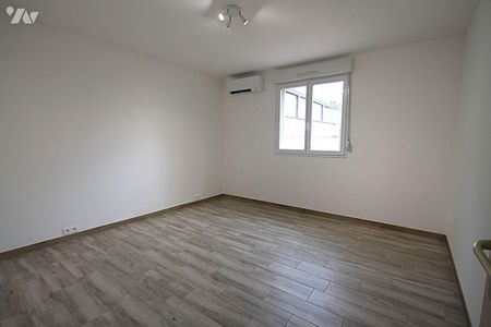 Au calme, proche place du marché et toutes commodités, sur son terrain de 778 m², maison de pla... - Photo 5