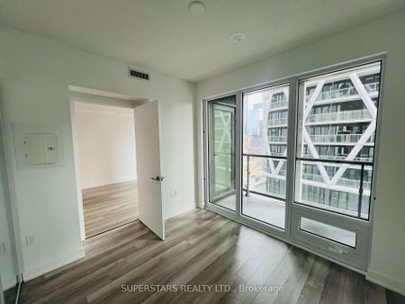 For Lease - 238 Simcoe Street Unit# 1005, Toronto, Ontario - Photo 3