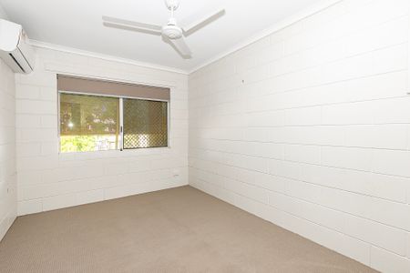25 San Vito Crescent, Rasmussen QLD 4815 - House For Rent | Domain - Photo 2