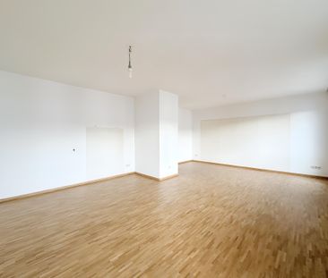 SANIERTE 2-ZIMMERWOHNUNG IN DER STADTMITTE ZU MIETEN! - Photo 2