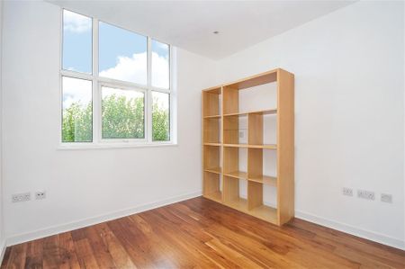 Bromyard House, Acton, Bromyard Avenue - Photo 4