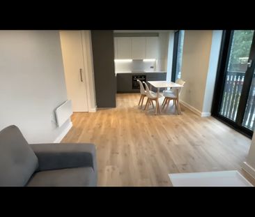 2 Bed Flat, The Gate, M4 - Photo 1