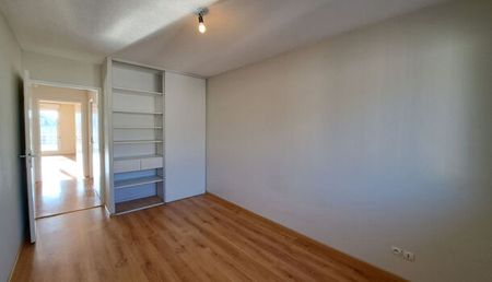 Appartement 3 pièces 72m2 REIMS 901 euros - Photo 4