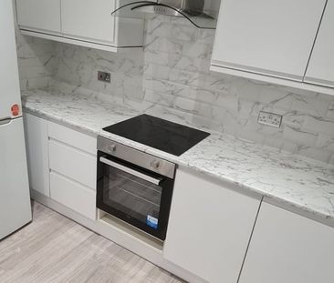 2 Bed Flat, Parish Lane, SE20 - Photo 4