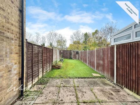 2 bedroom semi-detached house to rent - Photo 3