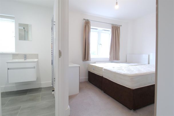 Jubilee Way, Bishops Tachbrook, Leamington Spa - Photo 1