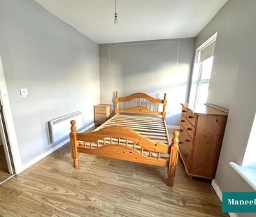 Flat 2, 8-10 Irish Street - Photo 2