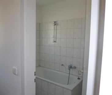3-Zimmer-Wohnung mit Balkon in Gelsenkirchen-Scholven mieten - Photo 2