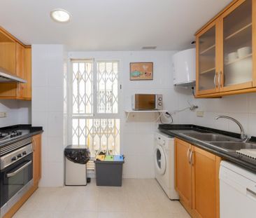 Bright room in Valencia - Photo 1