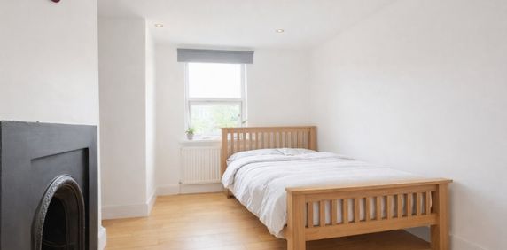 Room in a Shared House, Quicks Road, SW19 - Photo 2