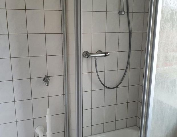 Neu renovierte 2-Raumwohnung in Lunzenau sucht neue Mieter - Photo 1