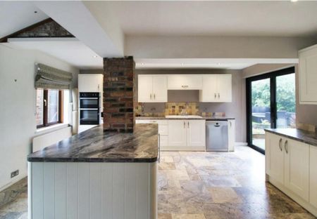 5 bedroom detached house to rent - Photo 5