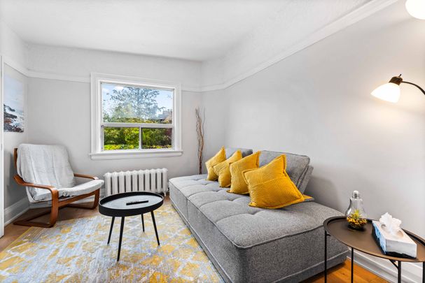 For Lease - 582 St Clair Avenue Unit# 2, Toronto, Ontario - Photo 1