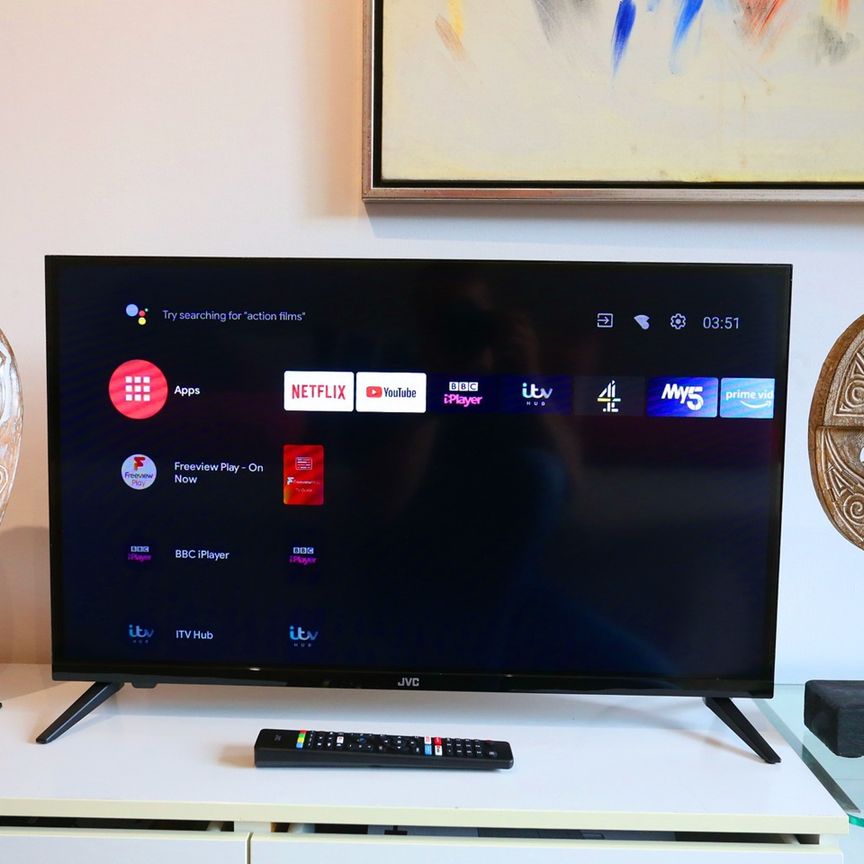 2 Bed Flat, Oldham Road, M4 - Photo 1