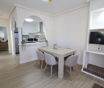 Apartamento en alquiler en Los Balcones. Los Altos del Edén, Torrevieja - Foto 3