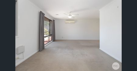 CONVENIENT CANADIAN LIVING - YOUR NEXT HOME AWAITS - Photo 4