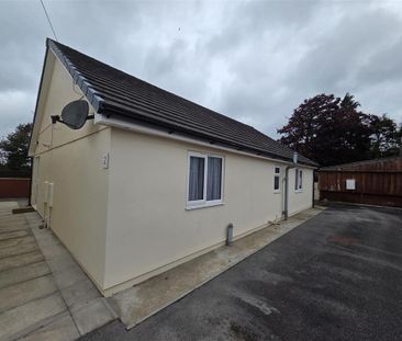2 bedroom detached bungalow to rent - Photo 4