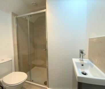 2 bedroom semi-detached house to rent - Photo 2