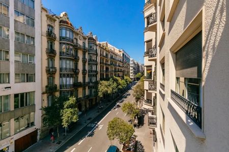 Carrer de Muntaner, Barcelona, Catalonia 08021 - Photo 2