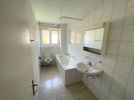 Helle 4-Zimmer-Wohnung mit Balkon und Bergblick in Rebstein - Photo 3