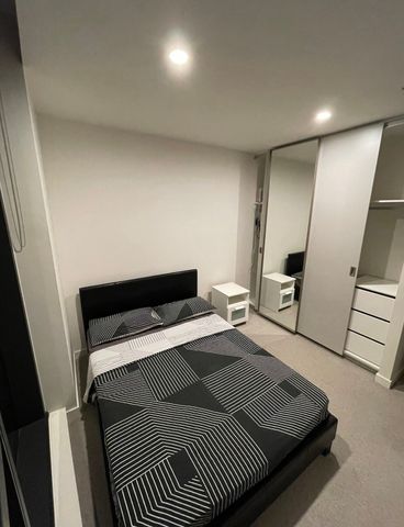 West Melbourne - Photo 2