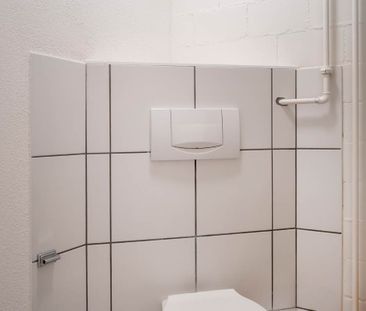 Renovierte 2.5 Zimmer-Gartenwohnung mit Wellnessbereich - Foto 6