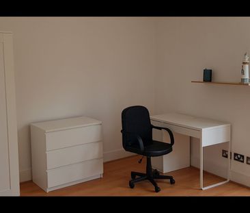 4 Bed Terraced House, Rose Hill Terrace, BN1 - Photo 5