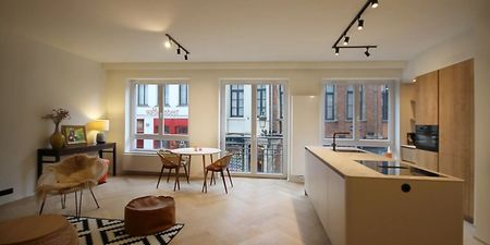 Appartement te huur in Brussel voor € 1.925 met 2 slaapkamers - Foto 3