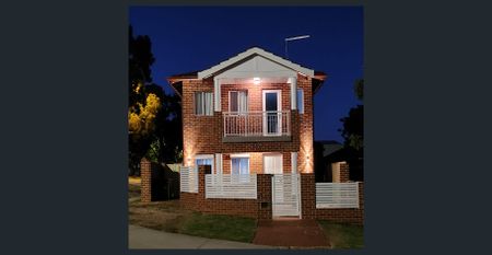 Three Bedroom Home - Photo 4